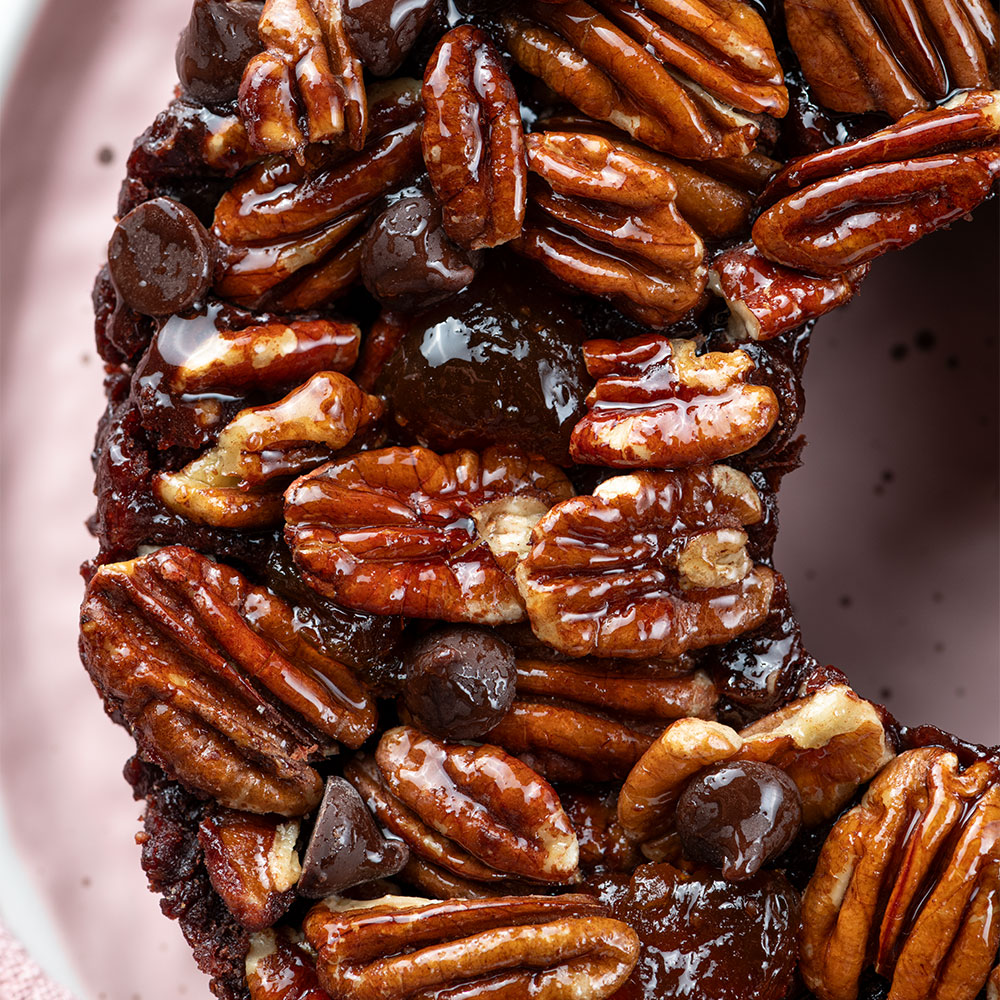 Strawberry Fudge Pecan Cake