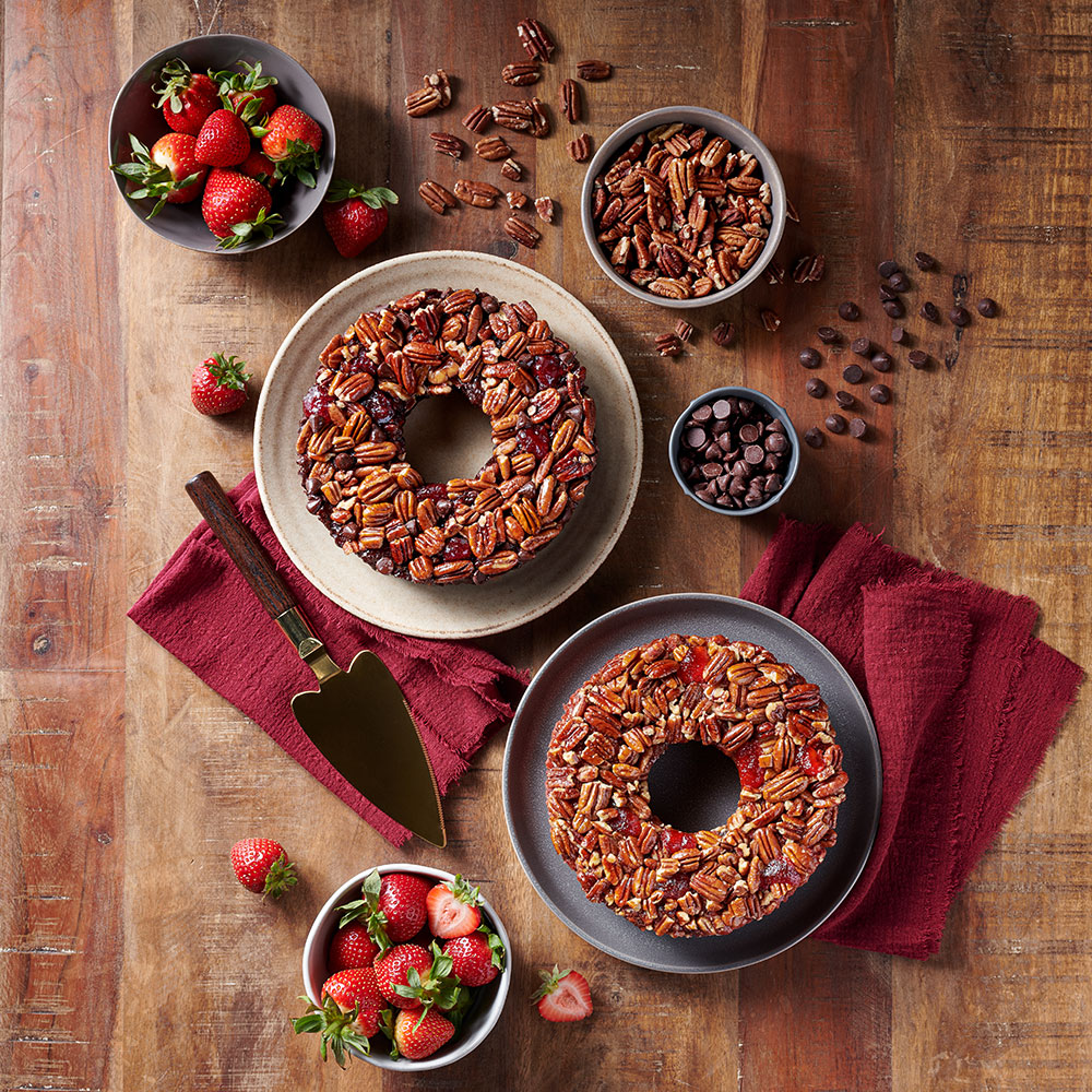 Strawberry Pecan Cake