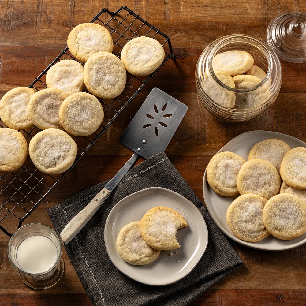 Cookie Assortment in Traditional Tin